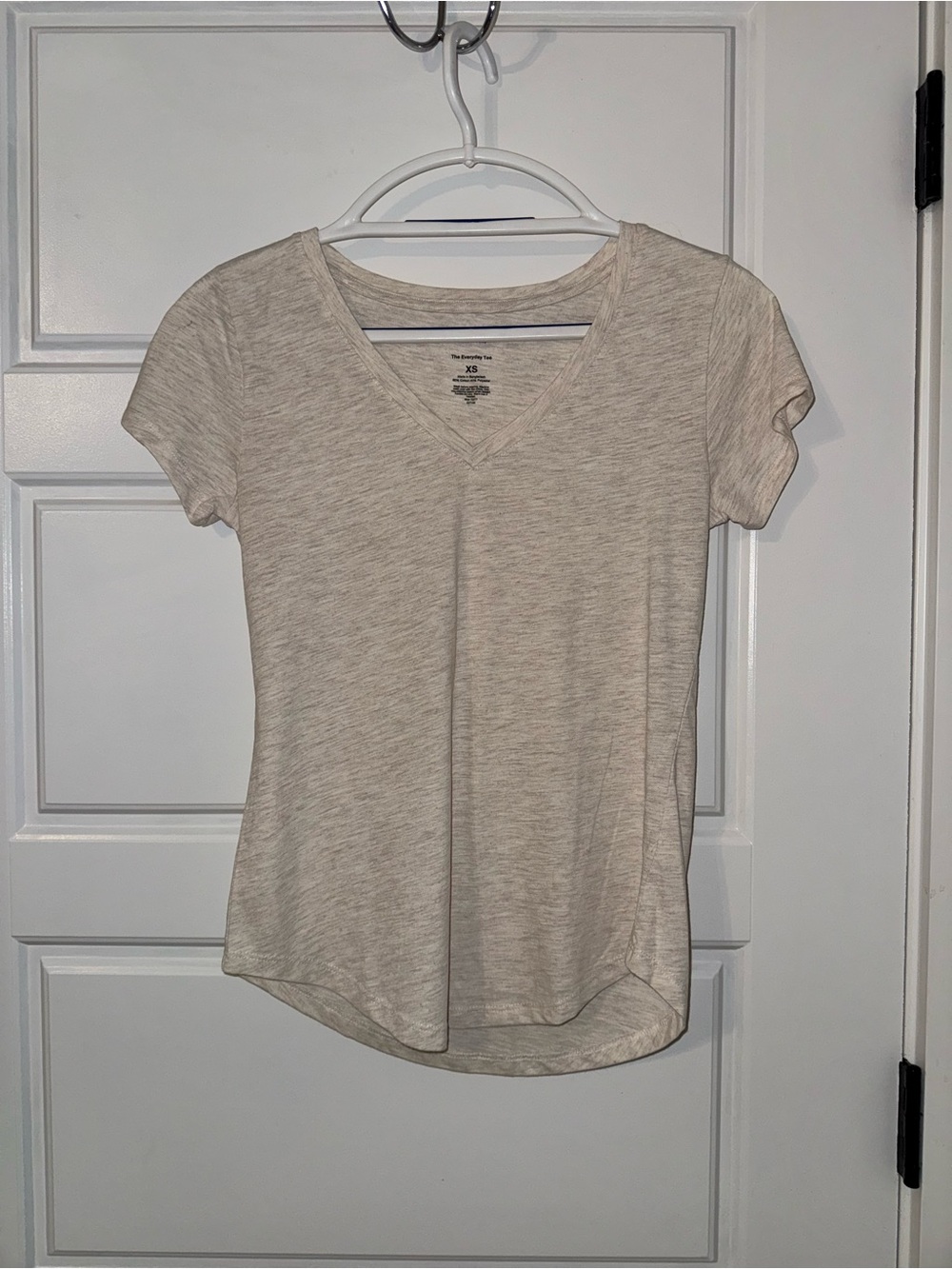 Women's V-Neck Short Sleeve Tee - Cream